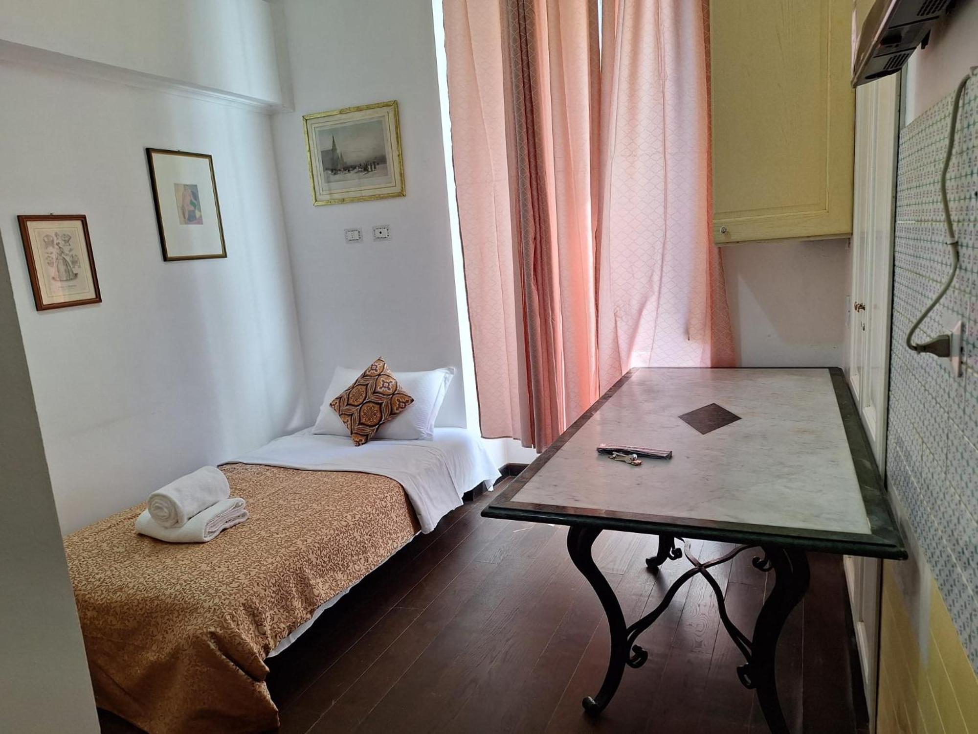Casa Fanti 57 Vandrerhjem Roma Eksteriør bilde